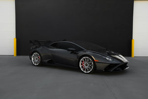 Huracan STO